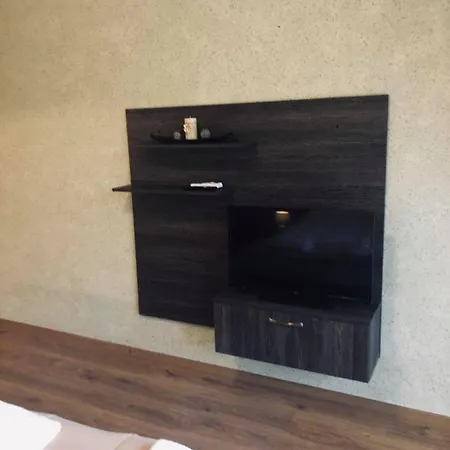 Apartment фамилно студио релакс Shkorpilovtsi